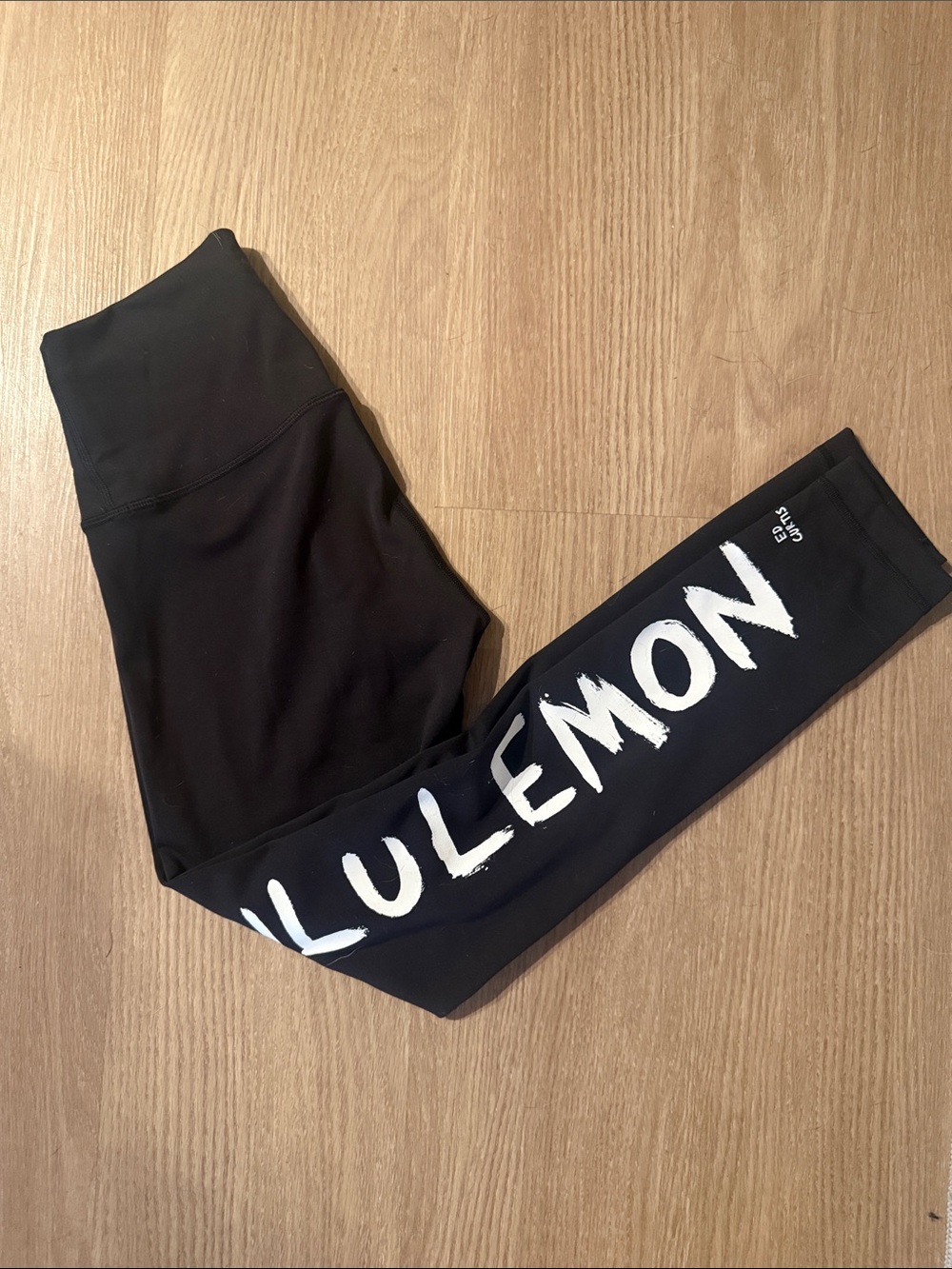 lululemon athletica Black Wunder Train leggings x Ed Curtis Collab size 4